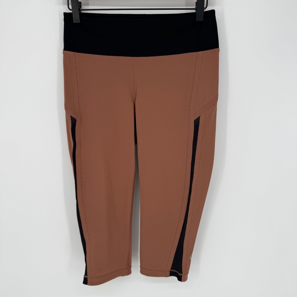 LULULEMON LUXTREME SMOOTH STRIDE CROPPED‎ CAPRI LEGGINGS HENNA BLACK SIZE 6